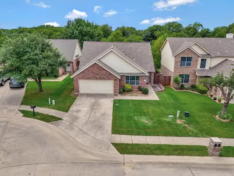 160 Angus Dr, Cross Roads, TX 76227