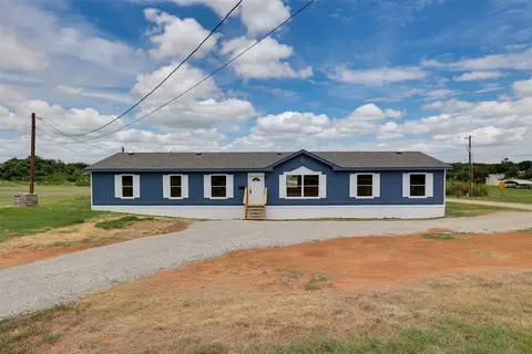1399 Highland Cir, Springtown, TX 76082