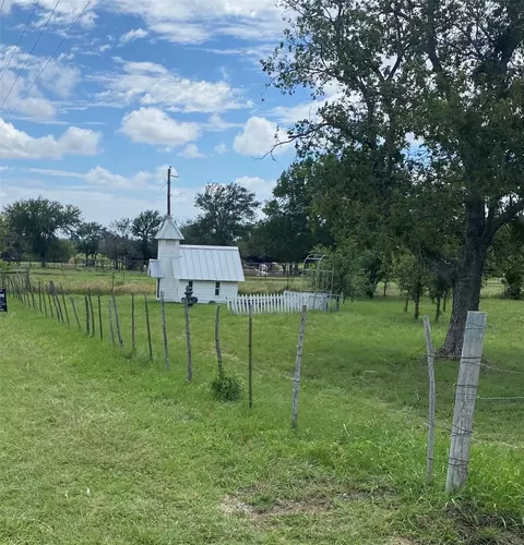 1149 Azle Hwy, Weatherford, TX 76085