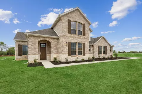 136 Swan Lake Dr, Waxahachie, TX 75165