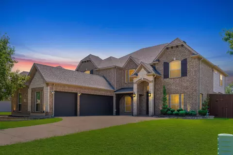 932 E Danbury Dr, Desoto, TX 75115