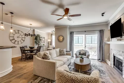 3320 Camp Bowie Blvd #1201, Fort Worth, TX 76107