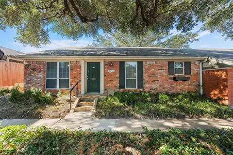 5210 Lake Shore Dr, Waco, TX 76710