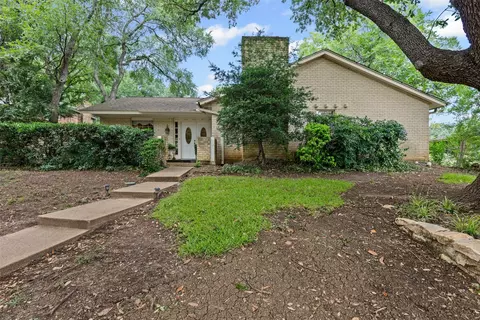 3221 Salinas Ct, Irving, TX 75062