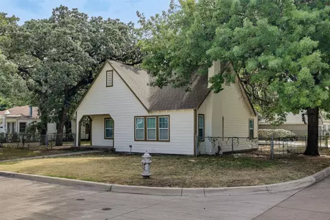 1129 Cleckler Ave, Fort Worth, TX 76111