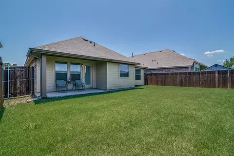 Exterior - 337 Forage Dr, Lavon, TX 75166 photo 2 of 4