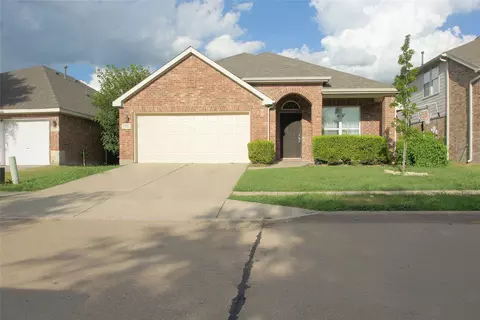 221 Redhead Dr, Little Elm, TX 75068