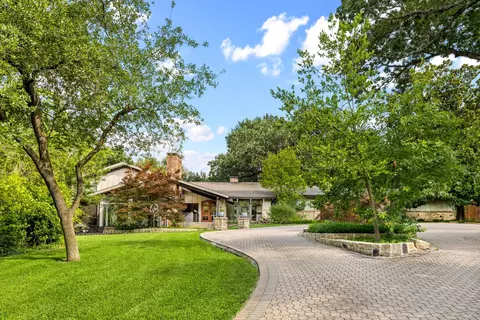 6210 Preston Creek Dr, Dallas, TX 75240