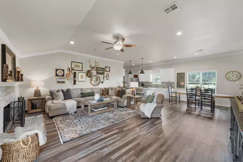 2222 Pilgrim Ln, Lorena, TX 76655 photo 5