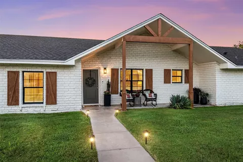 2222 Pilgrim Ln, Lorena, TX 76655 photo 2