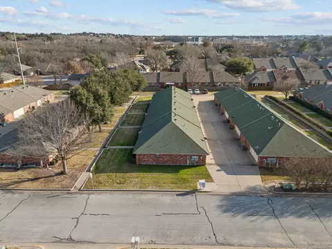 952 Austin Ct, Weatherford, TX 76086