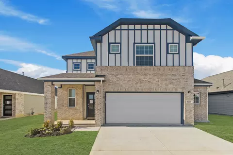 9228 Union Pacific Dr, Fort Worth, TX 76123