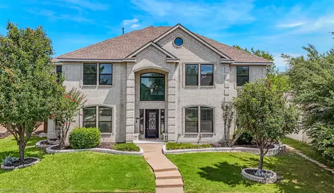5912 Stardust Dr, The Colony, TX 75056
