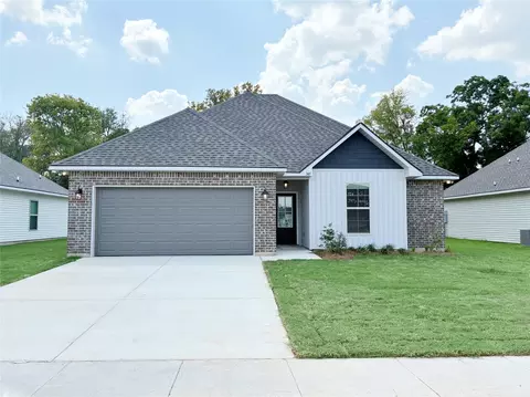745 Venecia Dr, Bossier City, LA 71111