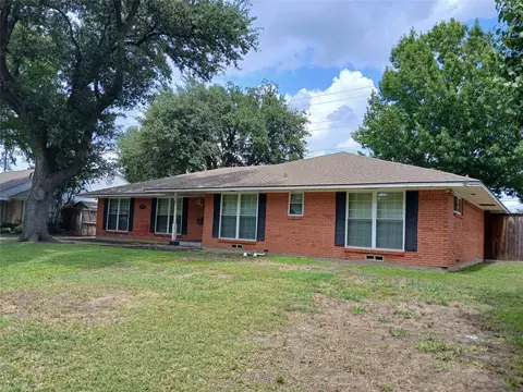10638 Countess Dr, Dallas, TX 75229