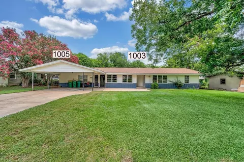 1003 N Old Robinson Rd, Robinson, TX 76706