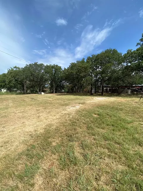 348 Buffalo Dr, Comanche, TX 76442 photo 5