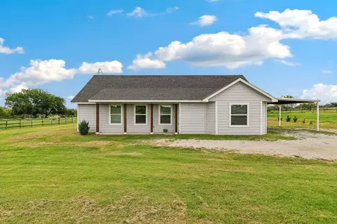 581 Erwin Ln, Poolville, TX 76487