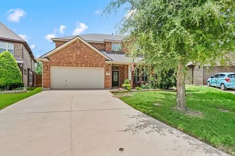 2620 Sandcherry Dr, Fort Worth, TX 76244