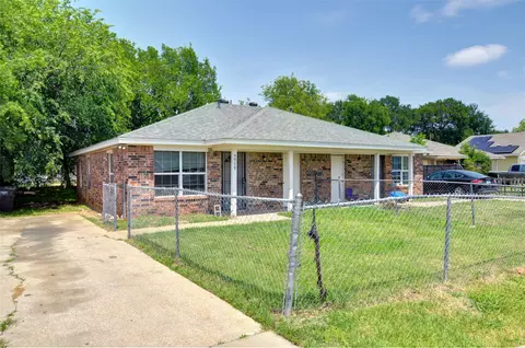 5909 Whittlesey Rd, Fort Worth, TX 76119