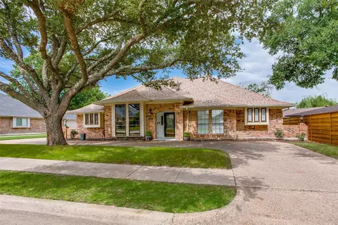 915 Tiffany Ln, Mesquite, TX 75149