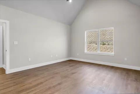 Living - 1001 Mallard Dr, Lindale, TX 75771 photo 4 of 4