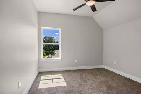 Bedroom - 1001 Mallard Dr, Lindale, TX 75771 photo 3 of 7