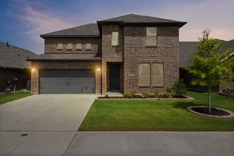 5916 Pine River Ln, Fort Worth, TX 76179