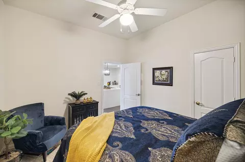 Bedroom - 501 Saddle Dr, Euless, TX 76039 photo 5 of 5