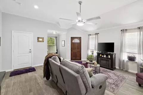 Entry Way - 501 Saddle Dr, Euless, TX 76039 photo 2 of 2