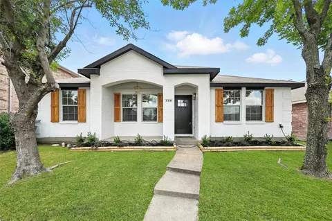 734 Mission Ln, Lancaster, TX 75146