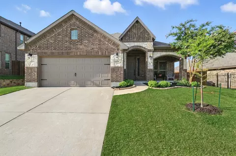 5429 Strong Stead Dr, Fort Worth, TX 76123
