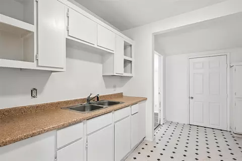 Entry Way - 3917 Lisbon St, Fort Worth, TX 76107 photo 1 of 2