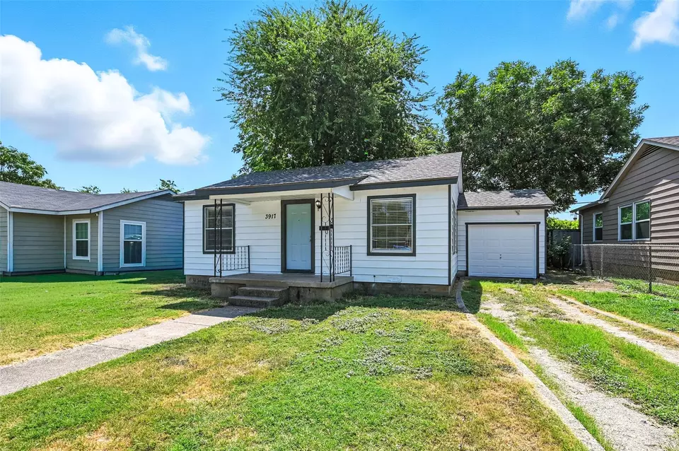 Exterior - 3917 Lisbon St, Fort Worth, TX 76107 photo 2 of 6