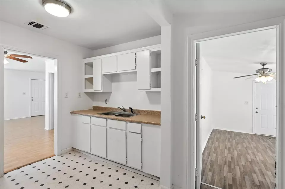 Entry Way - 3917 Lisbon St, Fort Worth, TX 76107 photo 2 of 2