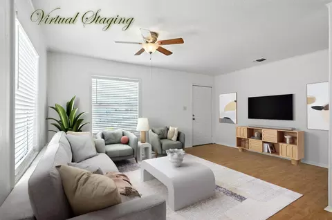 Living - 3917 Lisbon St, Fort Worth, TX 76107 photo 1 of 4