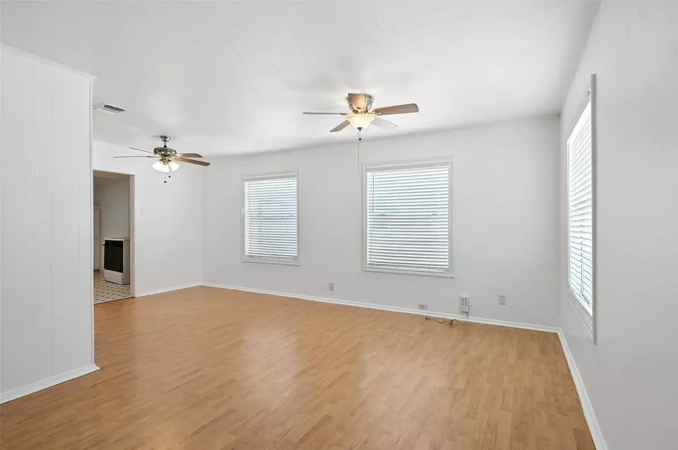 Living - 3917 Lisbon St, Fort Worth, TX 76107 photo 4 of 4