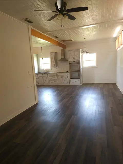 307 E Riv, Meridian, TX 76665