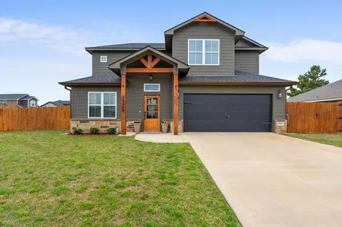 15365 Spring Oaks Dr, Lindale, TX 75771
