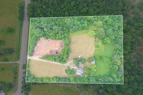 10445 E Highway 7, Centerville, TX 75833