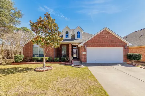1506 Park Grove Dr, Irving, TX 75060