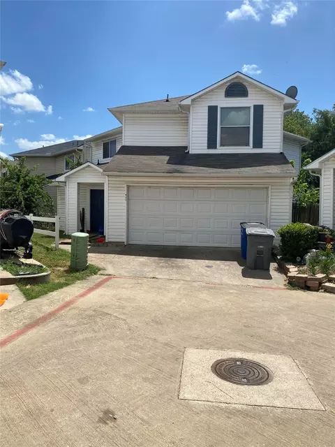 912 Laredo Plz, Dallas, TX 75211