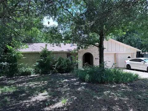 6712 Joanne Ct, Richland Hills, TX 76118