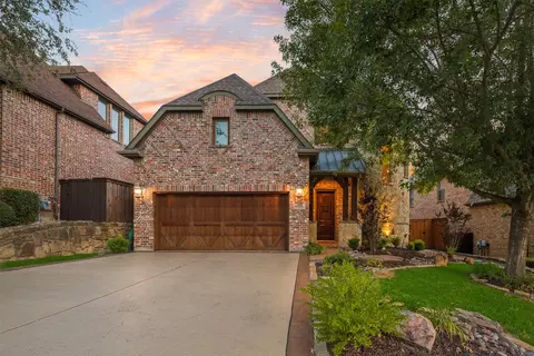 2108 S Hill Dr, Irving, TX 75038