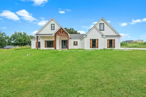 137 Cartwright Rd, Weatherford, TX 76087