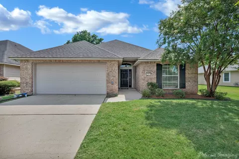 577 Whitefield Ln, Bossier City, LA 71112
