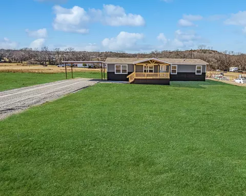247 Lelon Ln, Springtown, TX 76082
