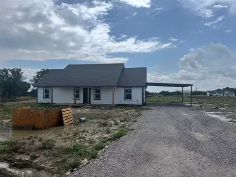 6064 Piper Anne St, Azle, TX 76020