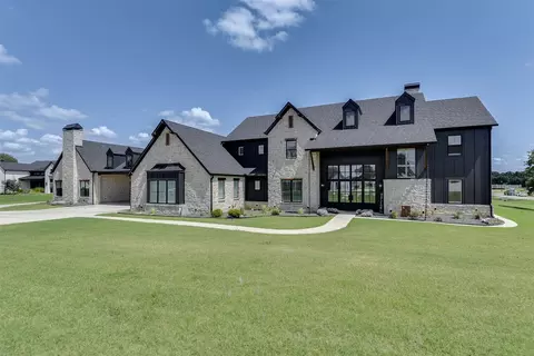 312 Mint Ridge Dr, Burleson, TX 76028