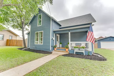 113 Sewell Ave, Midlothian, TX 76065